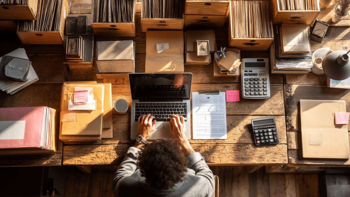 Facturer en tant qu&rsquo;auto-entrepreneur : comment gérer ça facilement